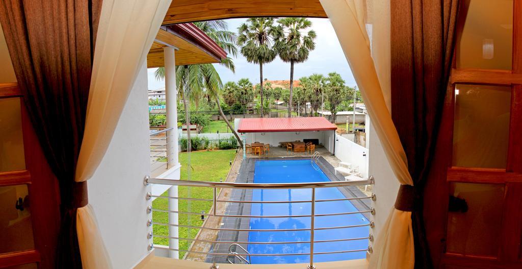 Bluewater Beach Resort Тринкомале Стая снимка