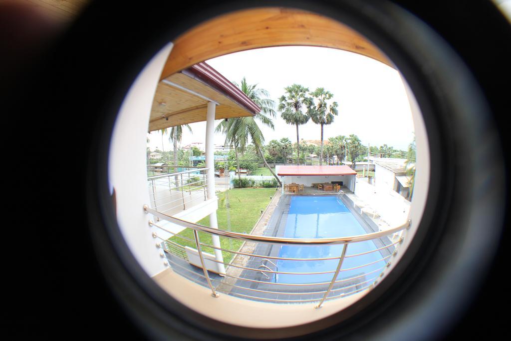 Bluewater Beach Resort Тринкомале Стая снимка