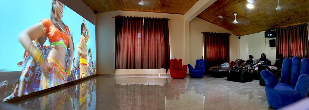 Bluewater Beach Resort Тринкомале Екстериор снимка
